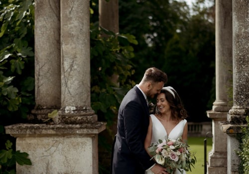 Contrasting Colors for Bold Looks - Tips for Timeless Wedding Photography and Bridal Beauty Inspiration